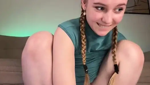 Yüze oturma ve anal tıkaç sikişi