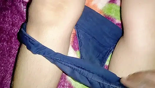 Üvey evli kadın kocasını aldatıyor