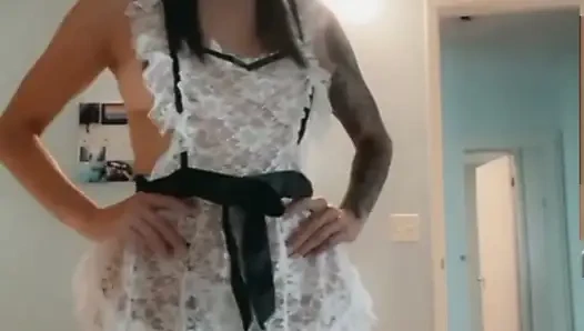 PATRON LÜTFEN SEKSI HIZMETÇINI SIK!