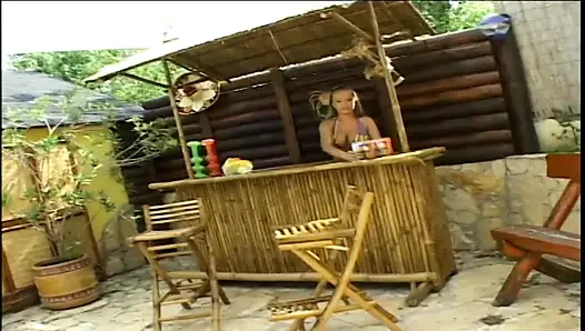 anal kevaşe alır üzerinde iki dicks ve içecekler çift anal krem