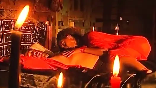 Ateşli esmerle şehvetli ağda oyunu