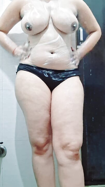 Ateşli desi kız anal desi ateşli sekste parmaklıyor