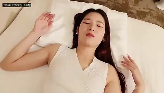 Irresistible Hands - Kontrolü eriten ve taşan bir finale yol açan lüks bir masaj