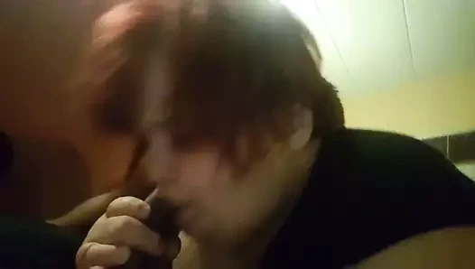 Kanca aletimi ağzına koy