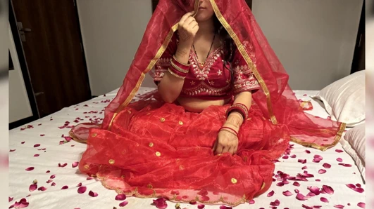 Suhagraat Ka Thofa - Pehla Raat Mein Dulhan Ki Gand Mari Jordaar Anal Desi Village Bhabhi