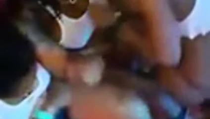 Bandz gunna onu dans ettirir ve kutuyu yer