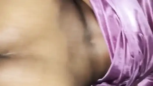 Indian Bhauji'nin şarkısı Bhoji, Indian Bhauji'yi aldı