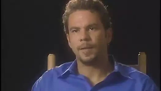 İnanılmaz süre aşımına uğramış sarışın evli kadın sermaye için arabada yarak emiyor