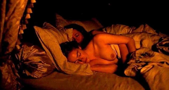 Emma stone üstsüz scandalplanet.com'da favoriler arasında