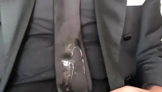 Siyah Fışkırtmalı Adam