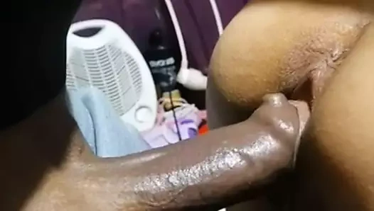 Büyük zenci yarağı yavaş sikişiyor