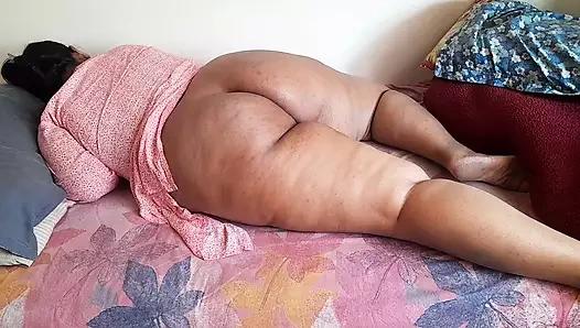 Dost ki mallu evli kadın ke sath kya kand bistar par?