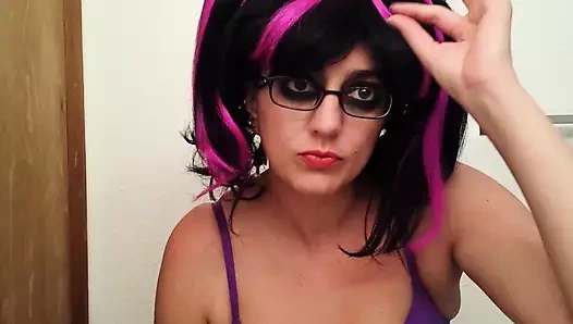 Göğüslerimle losyonla oynuyorum