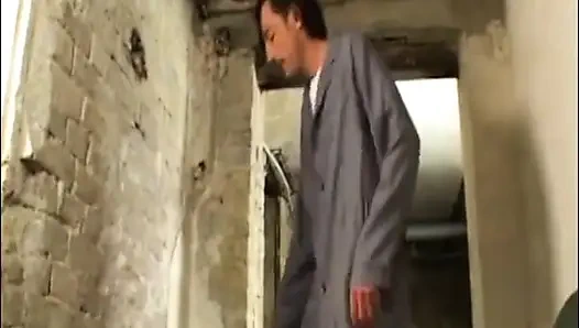 Kıllı Amcık Yakın Çekim Emiyor Ve Sikişiyor