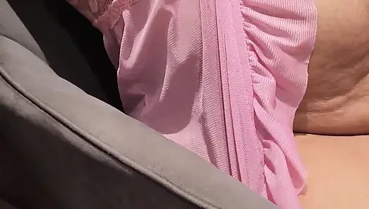 Amcığı ovuyor #4 tıraşlı amcığı temizle