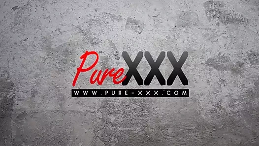 Suthern orta yaşlı seksi kadın yarağının dölünü cezbeden