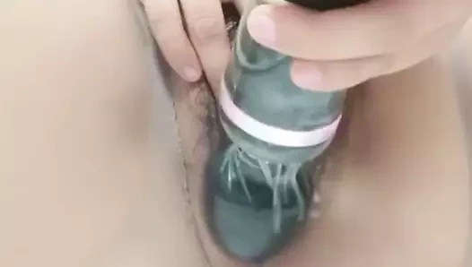 Bir saatlik kesintisiz vibratör mastürbasyonu, çok fazla orgazm.