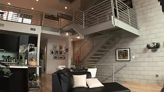 dövmeli faye kaçak ve onu piç sürme bir siyah horoz