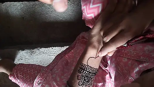 Hintli desi güzel kız anal seks videosu