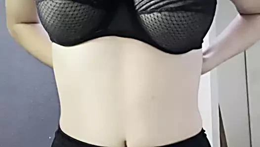 Siyah birlik hottie düşer o memeler