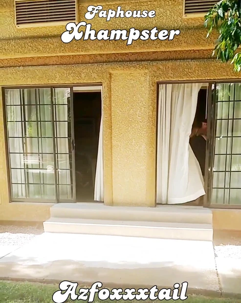 AzfoxxxX развлечение со страпоном