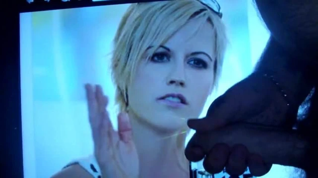 Dolores o'riordan için Cum haraç