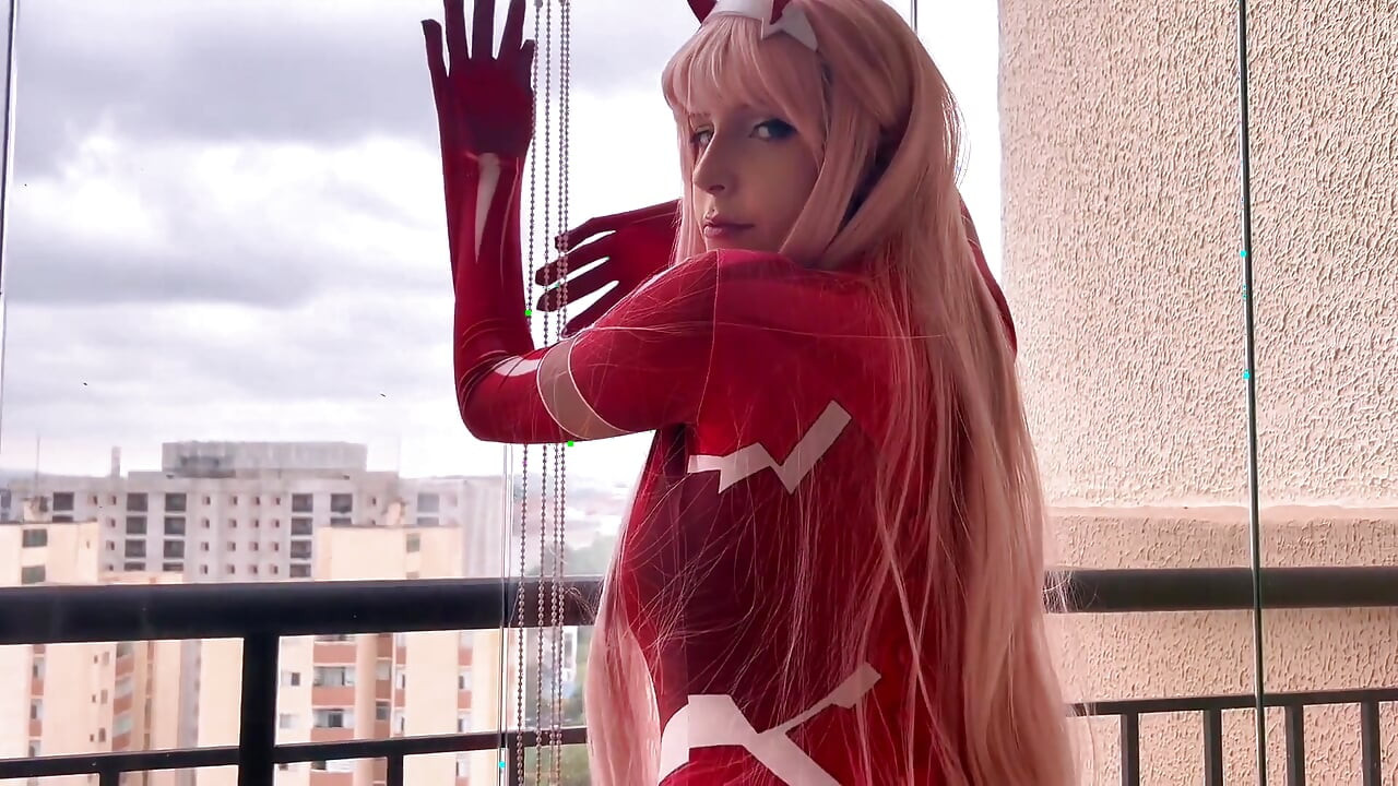 Sıfır iki cosplay oral seks, sikiş ve boşalma