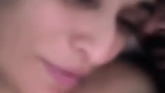 Biraz giyindim... Sadece kendim için... Ya da belki senin için de ne düşünüyorsun?