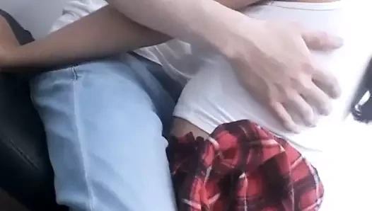 Hile busty okul kız scapes itibaren okul ve verir bir oral seks için ona en iyi arkadaş horoz kadar ağzına boşalmak