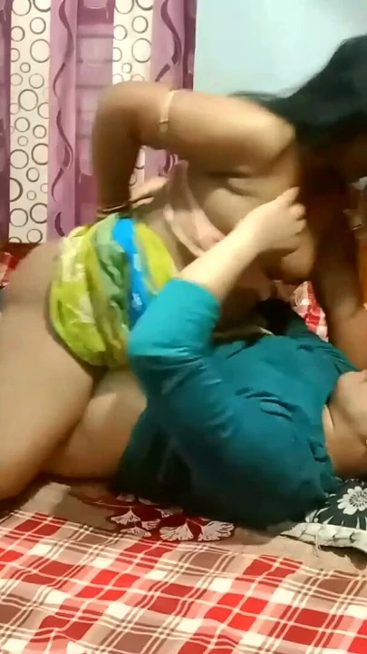 Tamil desi yenge Hintli seks videosunda xhmaster ile gerçek ev yapımı ateşli seks ve hızlı seks | Klip 2