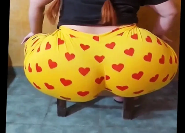 Büyük götlü, zıplayan, zengin göt 1