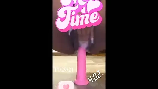 El coochie pilotunun şaşırtıcı maceraları - güzel lite parlak güzel meme uçları ağzına boşalmak