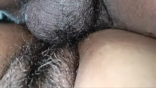 Hintli kız erkek arkadaşıyla seks yapıyor