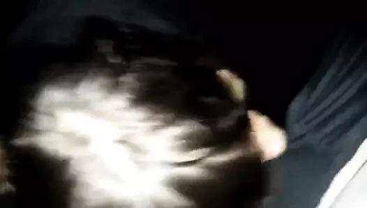 Cuck seks hayatını paylaşmaktan hoşlanır. bir arkadaşı 3some'a ​​davet etti