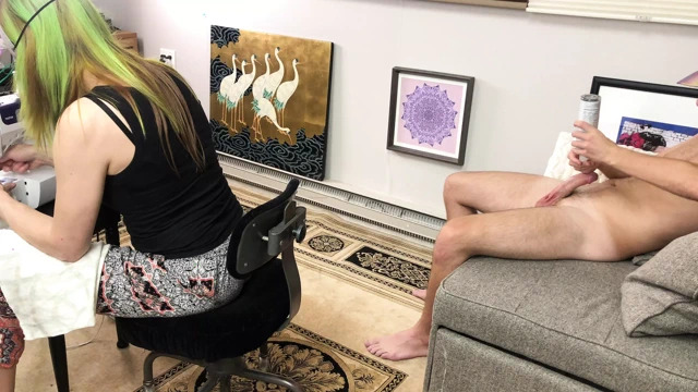 Röntgenci arkasından kadına mastürbasyon yapıyor