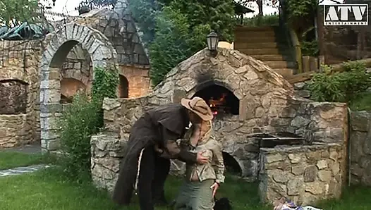 Eski orkaların çiftliği - bölüm 04