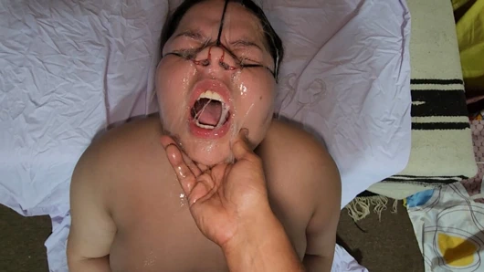 Sabahları ıslak bir yüz sikişinden daha iyi bir şey yoktur