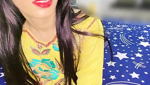 Aunty Came to My Hostel Room and After Seeing My Cock, She Got Naked and Said Fuck Me with a Big Cock