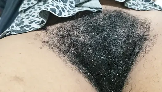 Kıllı amcıklı ve seksi özgüvenli güzel olgun kadın