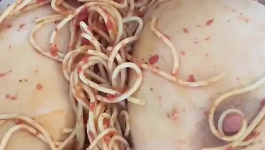 Çılgın üvey kız kardeşim yemek fetişi mastürbasyonuyla çok ileri gitti - Arap snowwhite- çılgın garip amatör- beverly hills los