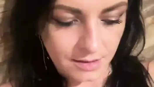 Orta yaşlı seksi kadın- küvette jacekts'i aşağı işerken mastürbasyon yaptım 180 - bölüm 178'inden sonra, işedim ceketleri yıkamak zorunda kaldım