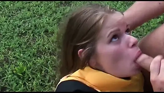 Sarışın Hatun Vahşi Grup Sikişinde Iki Yarak Alıyor