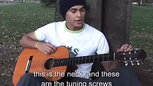 Asılı latin twink alfredo mastürbasyon kapalı