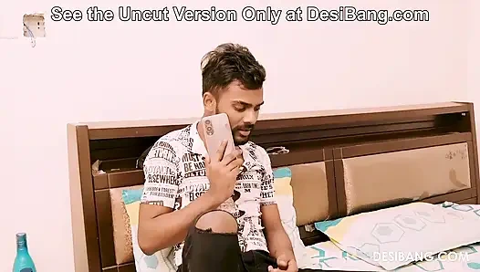 Yenge desibang'da exxxtra'nın yaramaz olduğunu hissediyor