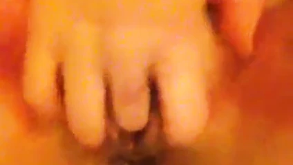 EMILIA BARAK XYNEI ME DAXTYLO STO MOYNI-1