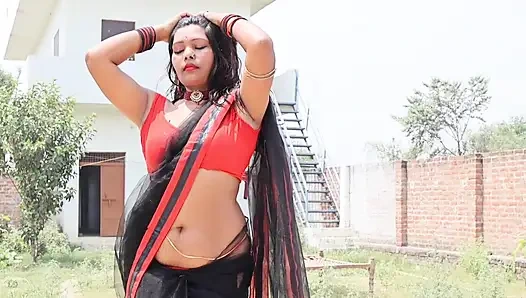 Empty house fun: Shower time with my beautiful