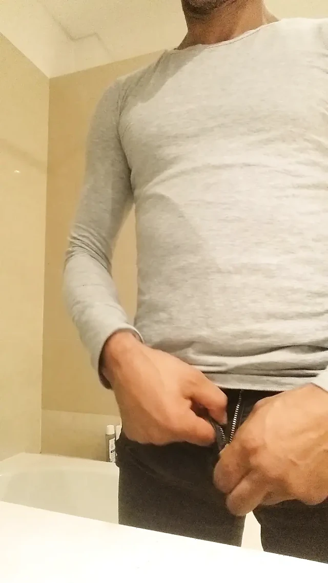 Dışarı çıktım ve çok azgın döndüm. Her şeyi filme aldım