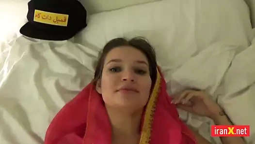 İranlı İranlı tesettürlü ateşli porno