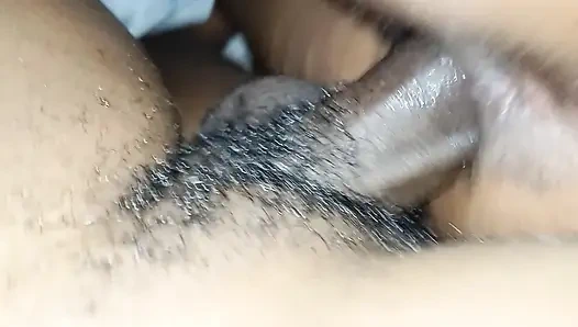 Taze amcık sikiliyor