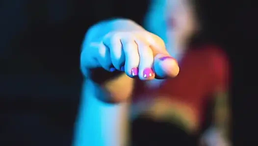 Ayak ibadeti, edepsiz konuşma ve oyuncakla anal